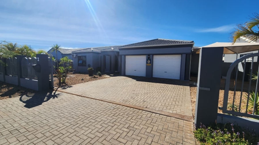 5 Bedroom Property for Sale in Country Club Western Cape